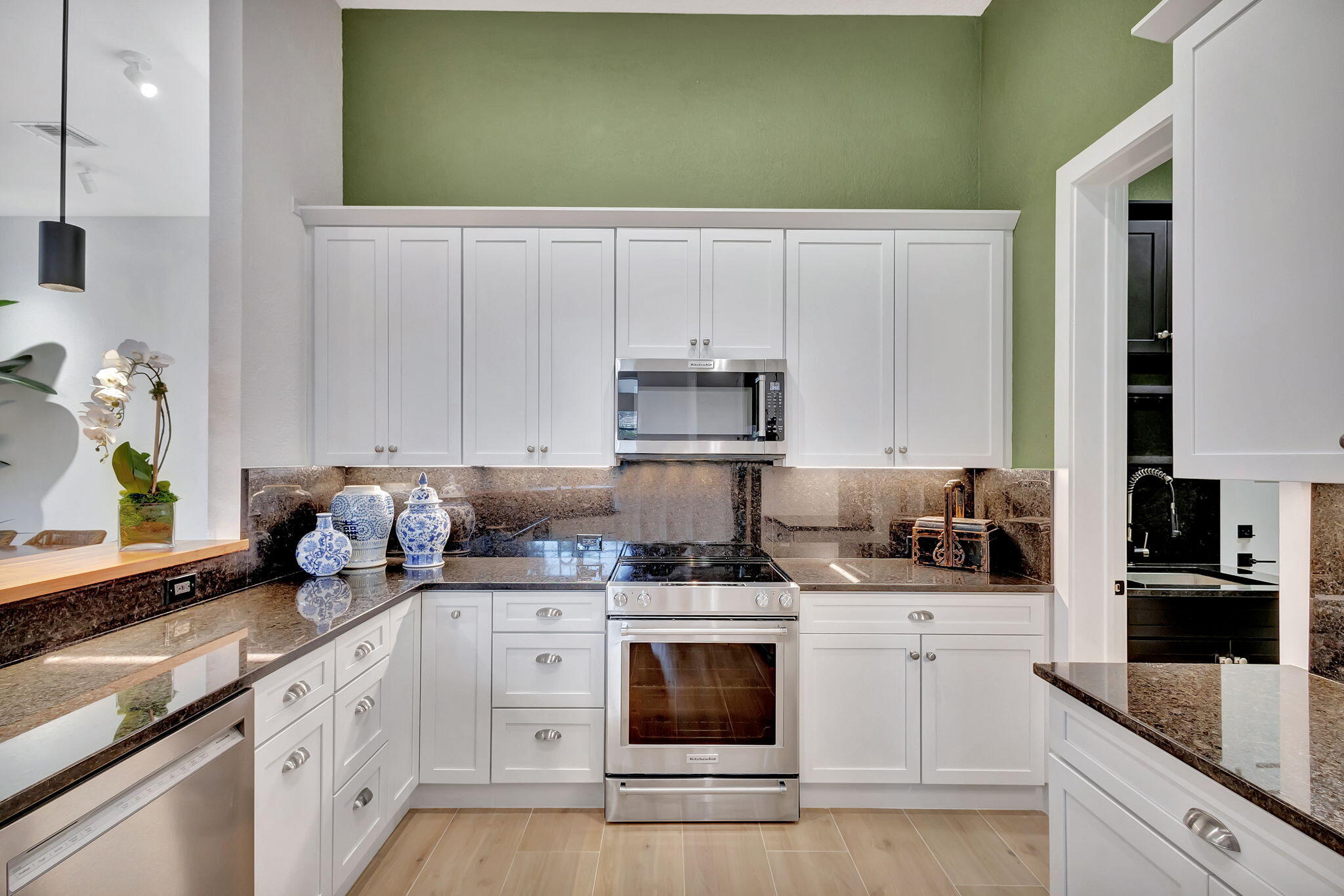 108 Palmfield Way Jupiter, FL 33458 - Photo 15 of 40 Kitchen