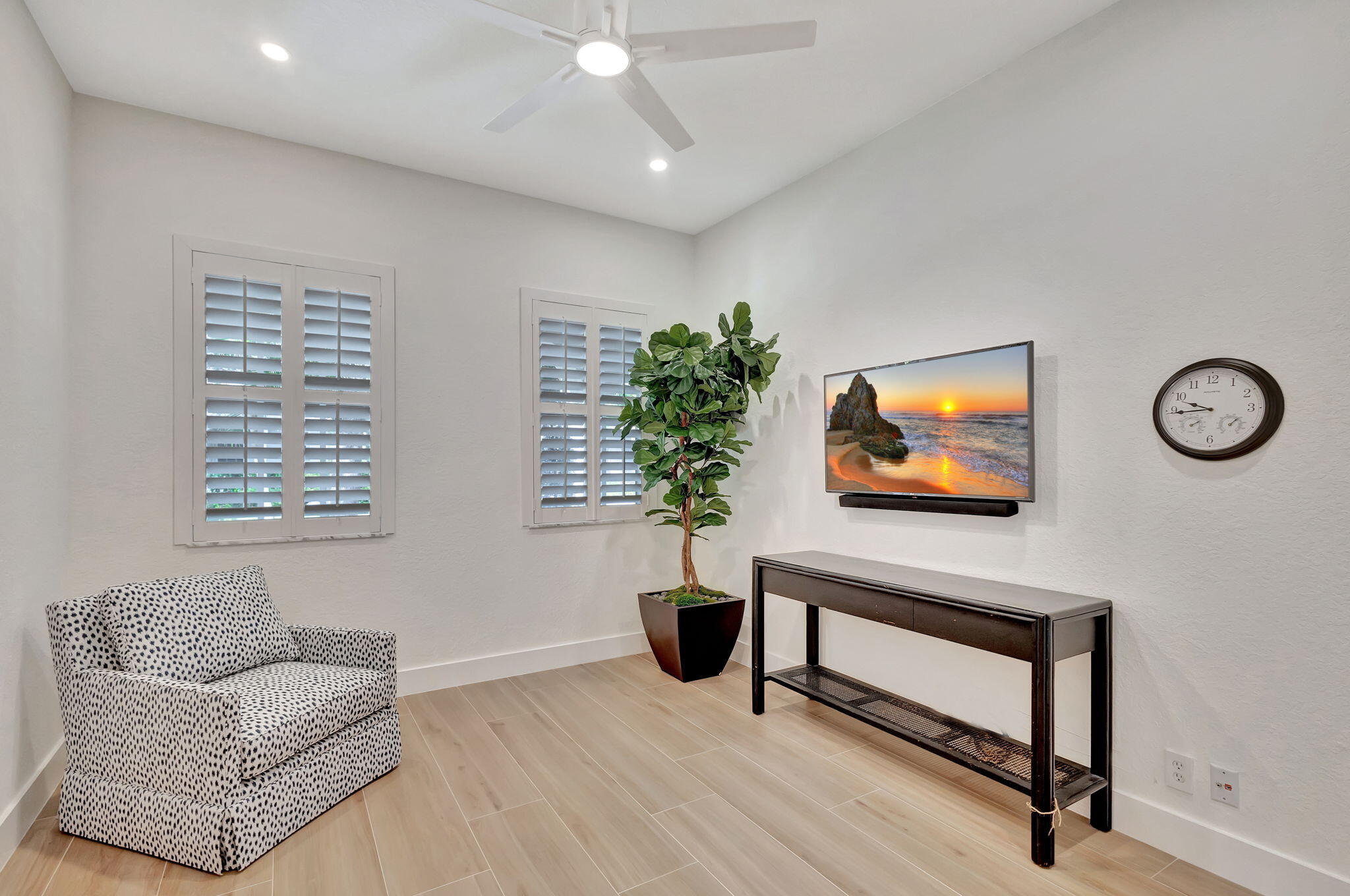 108 Palmfield Way Jupiter, FL 33458 - Photo 25 of 40 Front Guest Room