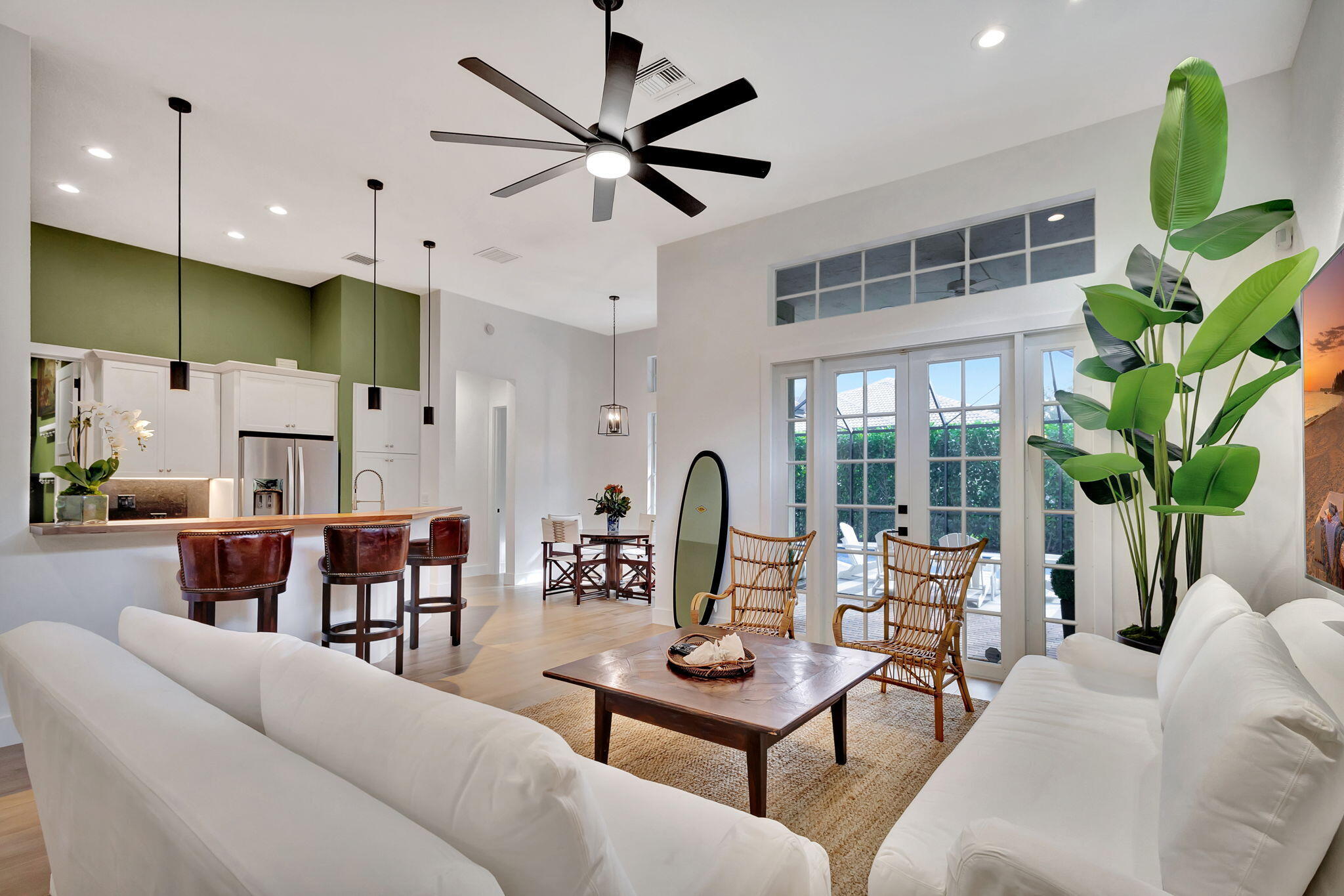 108 Palmfield Way Jupiter, FL 33458 - Photo 6 of 40 Living Room