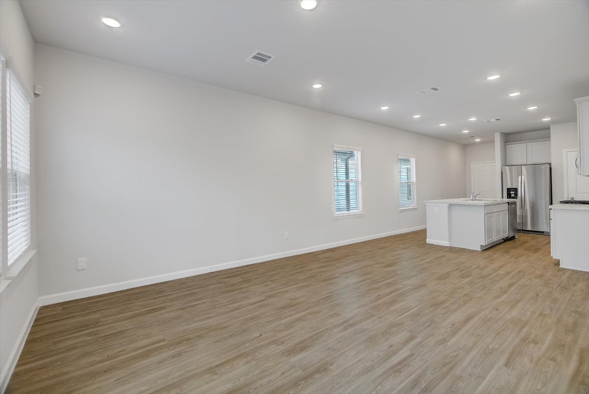 16517 Opportunity Way Porter, TX 77365 - Photo 16 of 43 Dining / Family Room