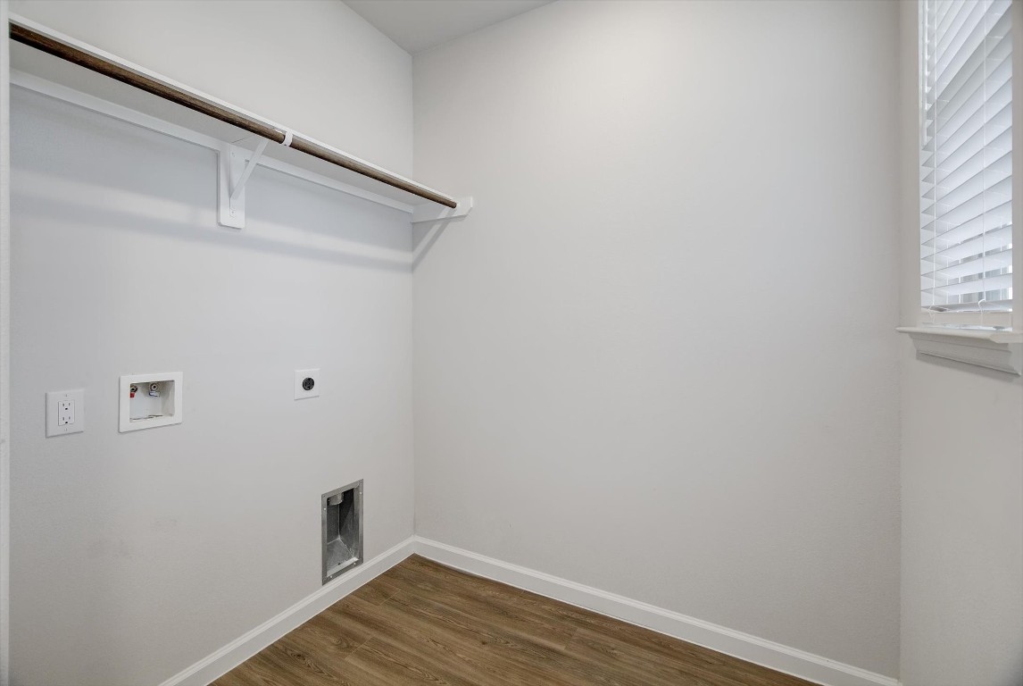 16517 Opportunity Way Porter, TX 77365 - Photo 18 of 43 Huge Laundry Room