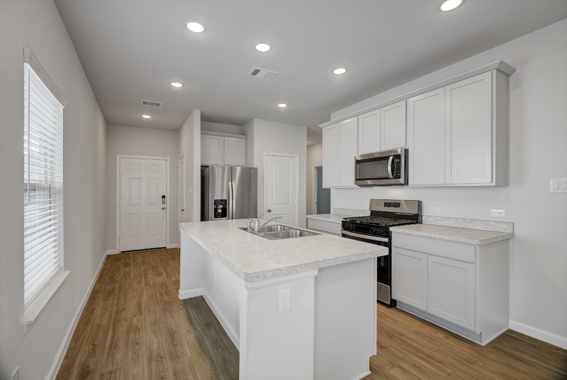 16517 Opportunity Way Porter, TX 77365 - Photo 5 of 43 Kitchen Open to Family