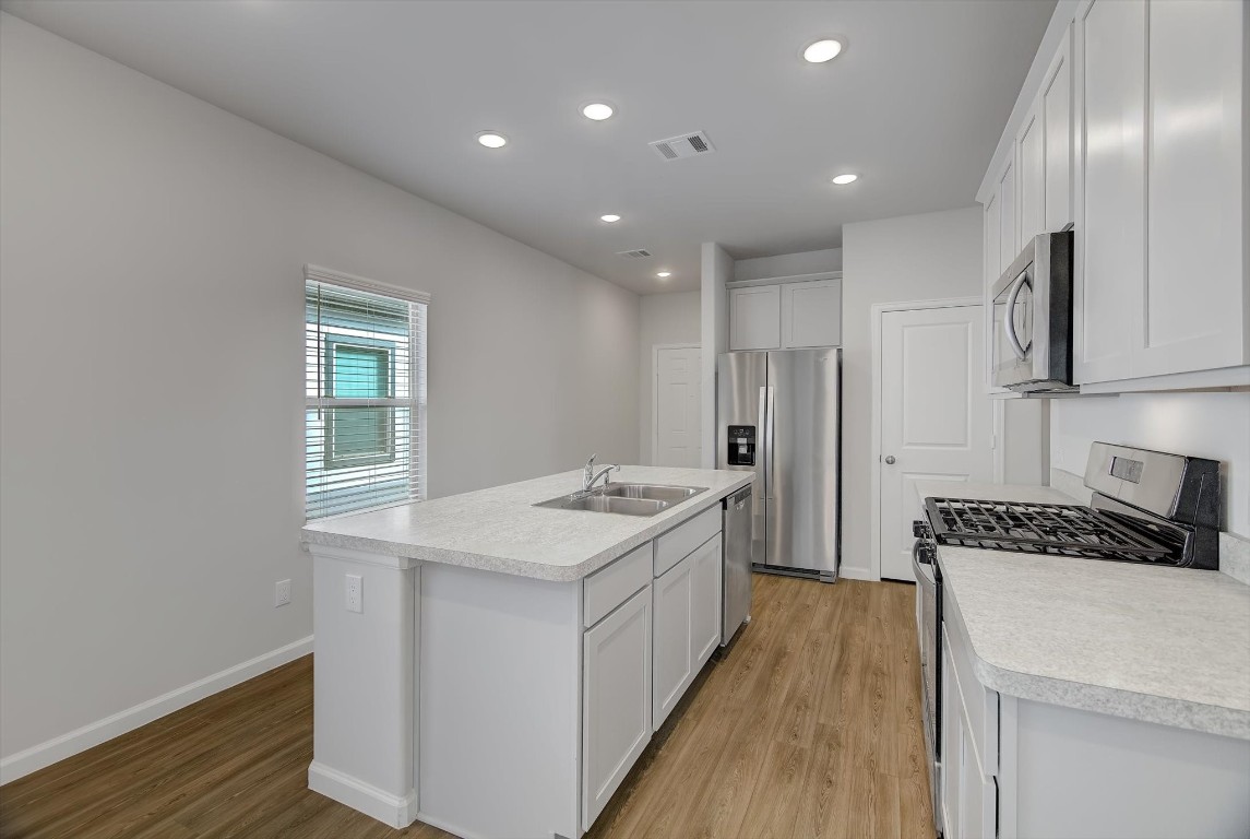 16517 Opportunity Way Porter, TX 77365 - Photo 8 of 43 Breakfast Bar