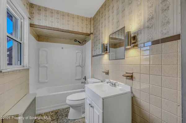 $229,000 | 905 Albright Avenue, Scranton, PA 18508