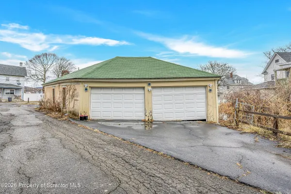 $229,000 | 905 Albright Avenue, Scranton, PA 18508