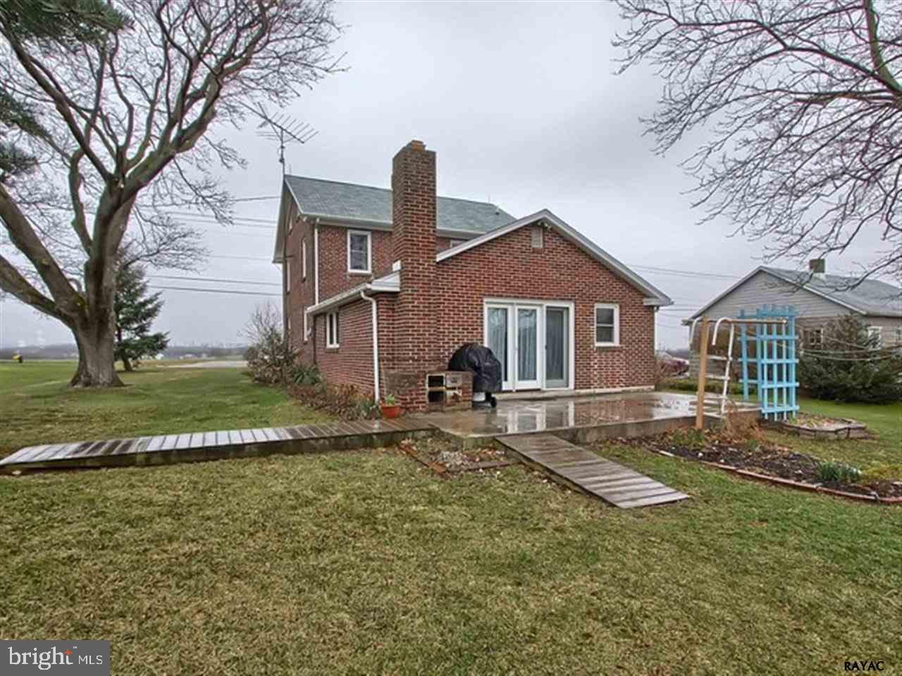 2143 Stoverstown Road Spring Grove, PA 17362 - Photo 2 of 29