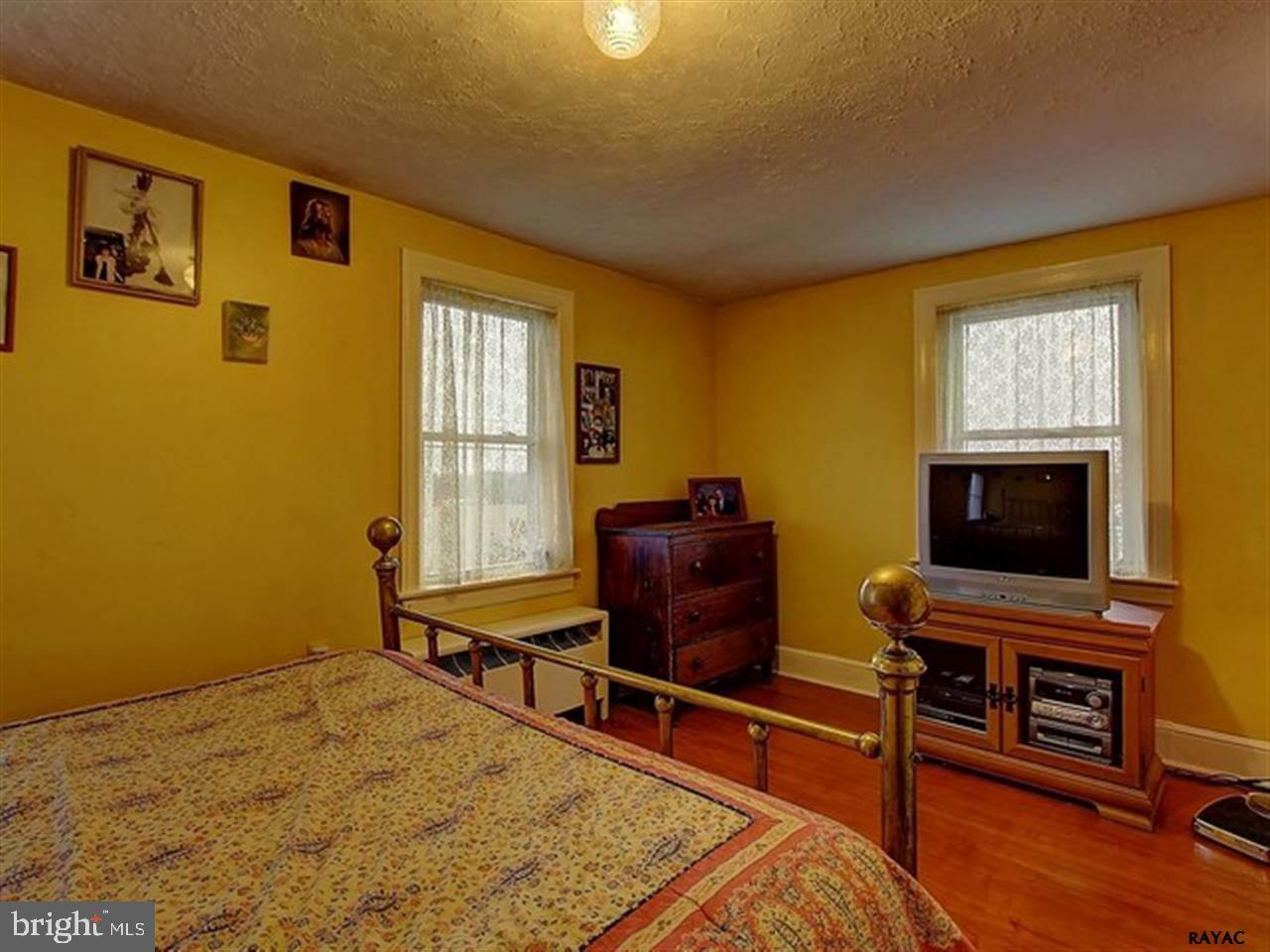 2143 Stoverstown Road Spring Grove, PA 17362 - Photo 23 of 29