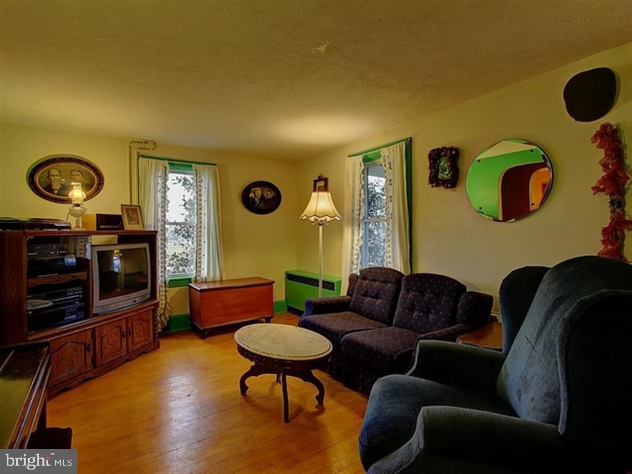 2143 Stoverstown Road Spring Grove, PA 17362 - Photo 8 of 29