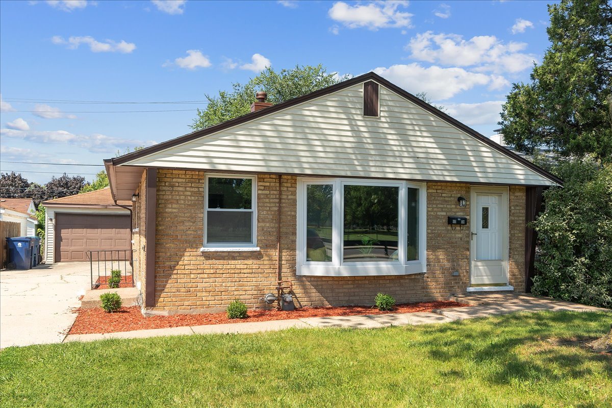 9002 South Pulaski Road Hometown, IL 60456 - Photo 1 of 15 Gallery Image 1