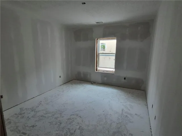 $469,000 | 4927 146th Street, Basehor, KS 66007