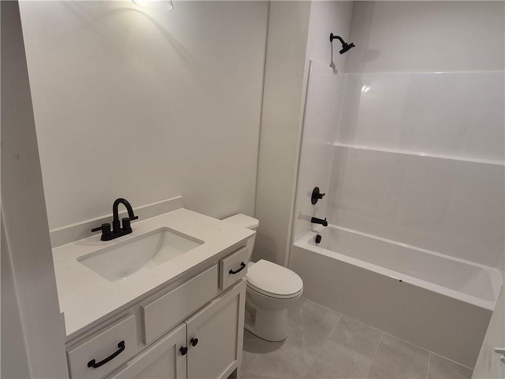 4927 146th Street Basehor, KS 66007 - Photo 16 of 67