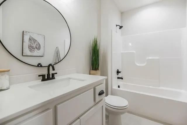 $469,000 | 4927 146th Street, Basehor, KS 66007