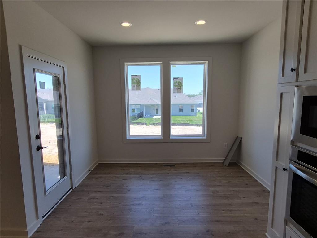 4927 146th Street Basehor, KS 66007 - Photo 7 of 67