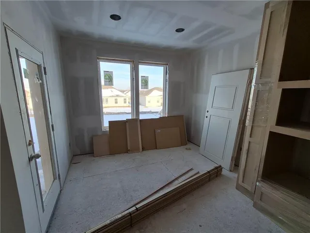 $469,000 | 4927 146th Street, Basehor, KS 66007