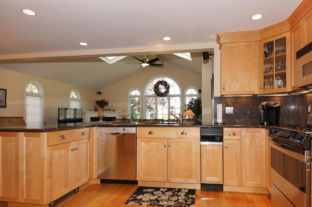 56 Browning Road Arlington, MA 02476 - Photo 6 of 23