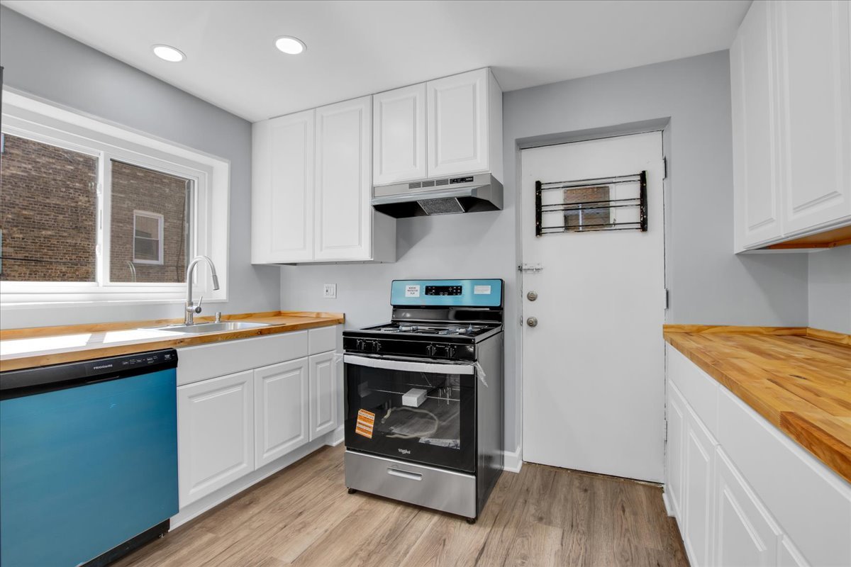 7351 North Ridge Boulevard, Unit 1A Chicago, IL 60645 - Photo 11 of 24