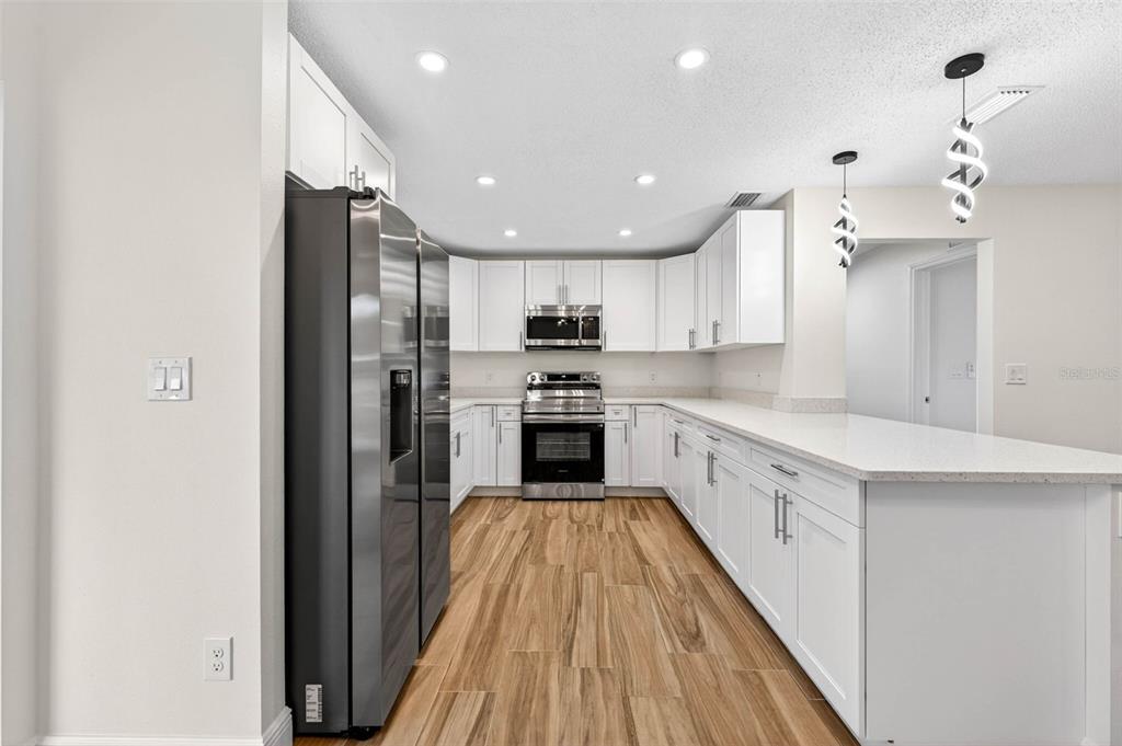 4221 Burrows Road Zephyrhills, FL 33542 - Photo 21 of 56