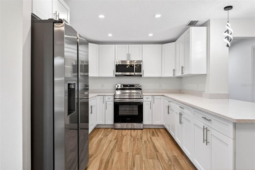 4221 Burrows Road Zephyrhills, FL 33542 - Photo 22 of 56