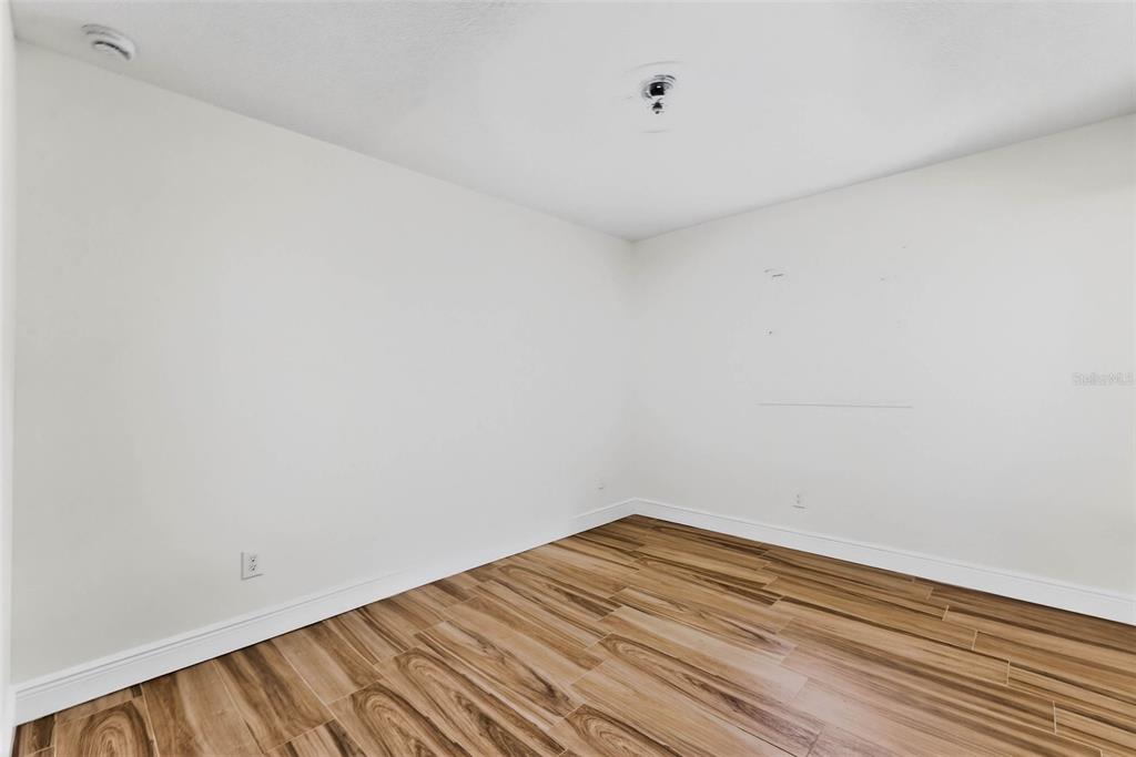 4221 Burrows Road Zephyrhills, FL 33542 - Photo 30 of 56