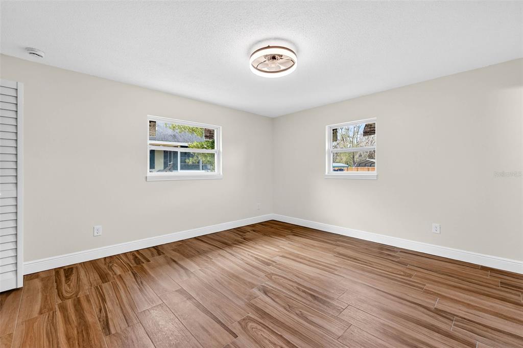 4221 Burrows Road Zephyrhills, FL 33542 - Photo 37 of 56