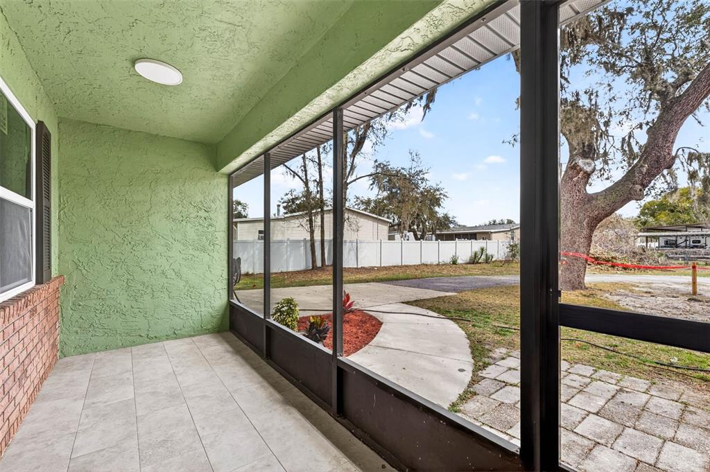 4221 Burrows Road Zephyrhills, FL 33542 - Photo 10 of 56