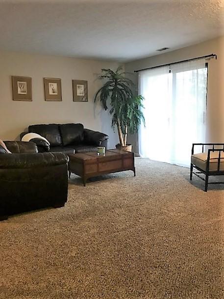 2171 Hedgerow Road, Unit 2171F Columbus, OH 43220 - Photo 4 of 17