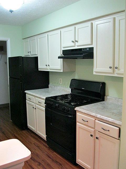 2171 Hedgerow Road, Unit 2171F Columbus, OH 43220 - Photo 8 of 17