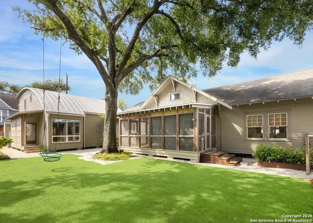 $2,150 | 1021 Harvard Street, Houston, TX 77008