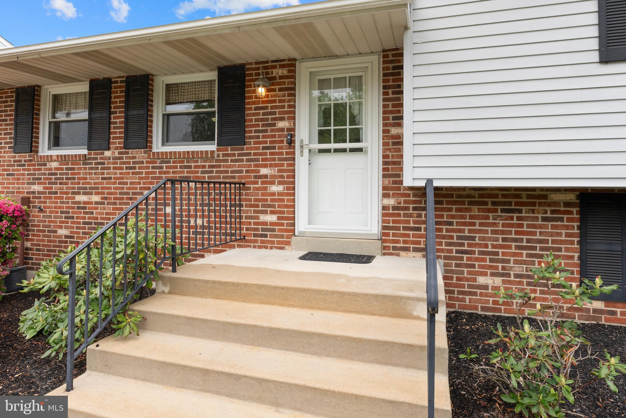 4610 Ballygar Road Baltimore, MD 21236 - Photo 4 of 35