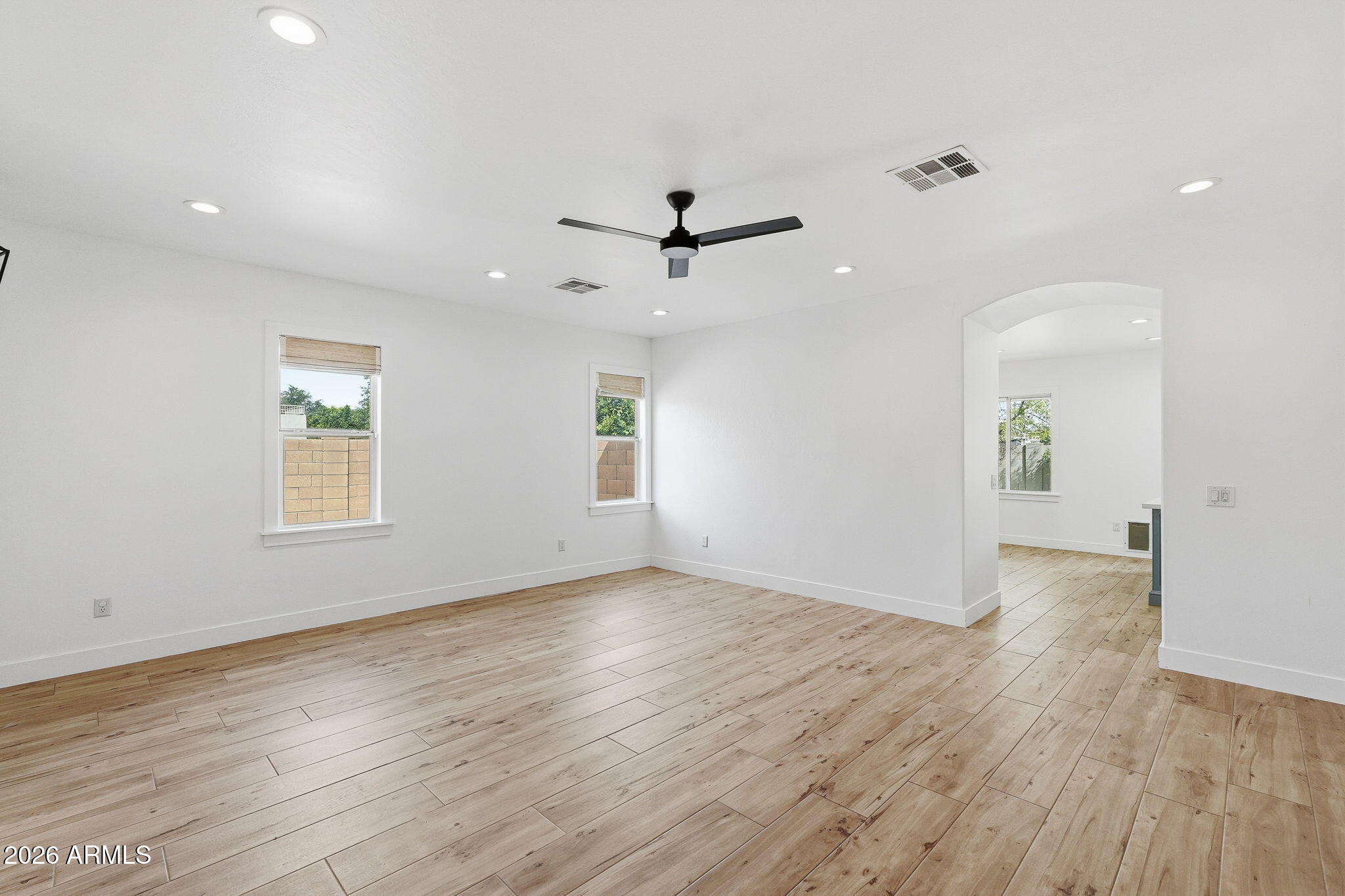 2634 East Del Rio Street Gilbert, AZ 85295 - Photo 9 of 36 010_ListerPros