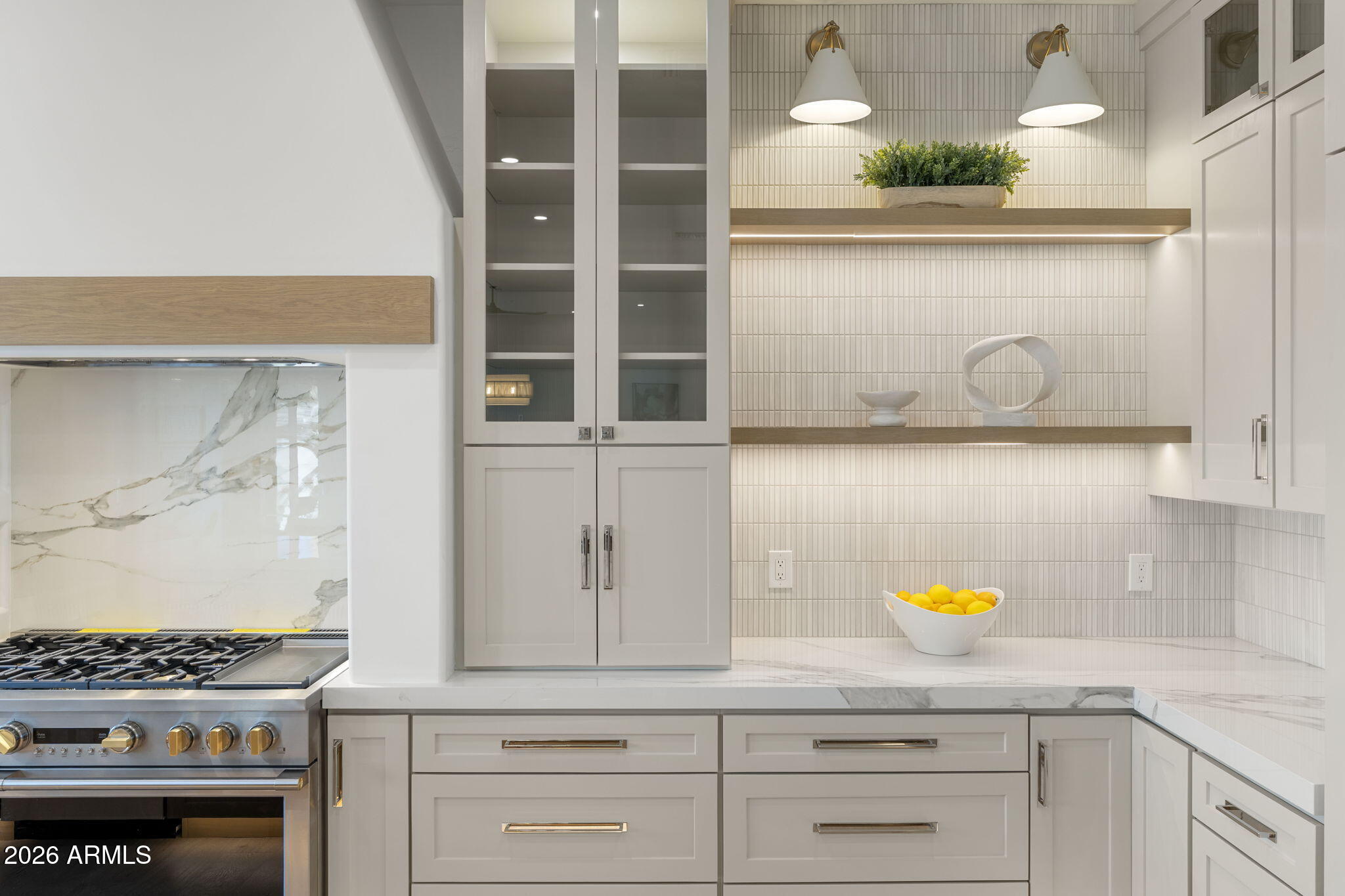 11221 East Greenway Road Scottsdale, AZ 85255 - Photo 7 of 37 Custom Cabinetry