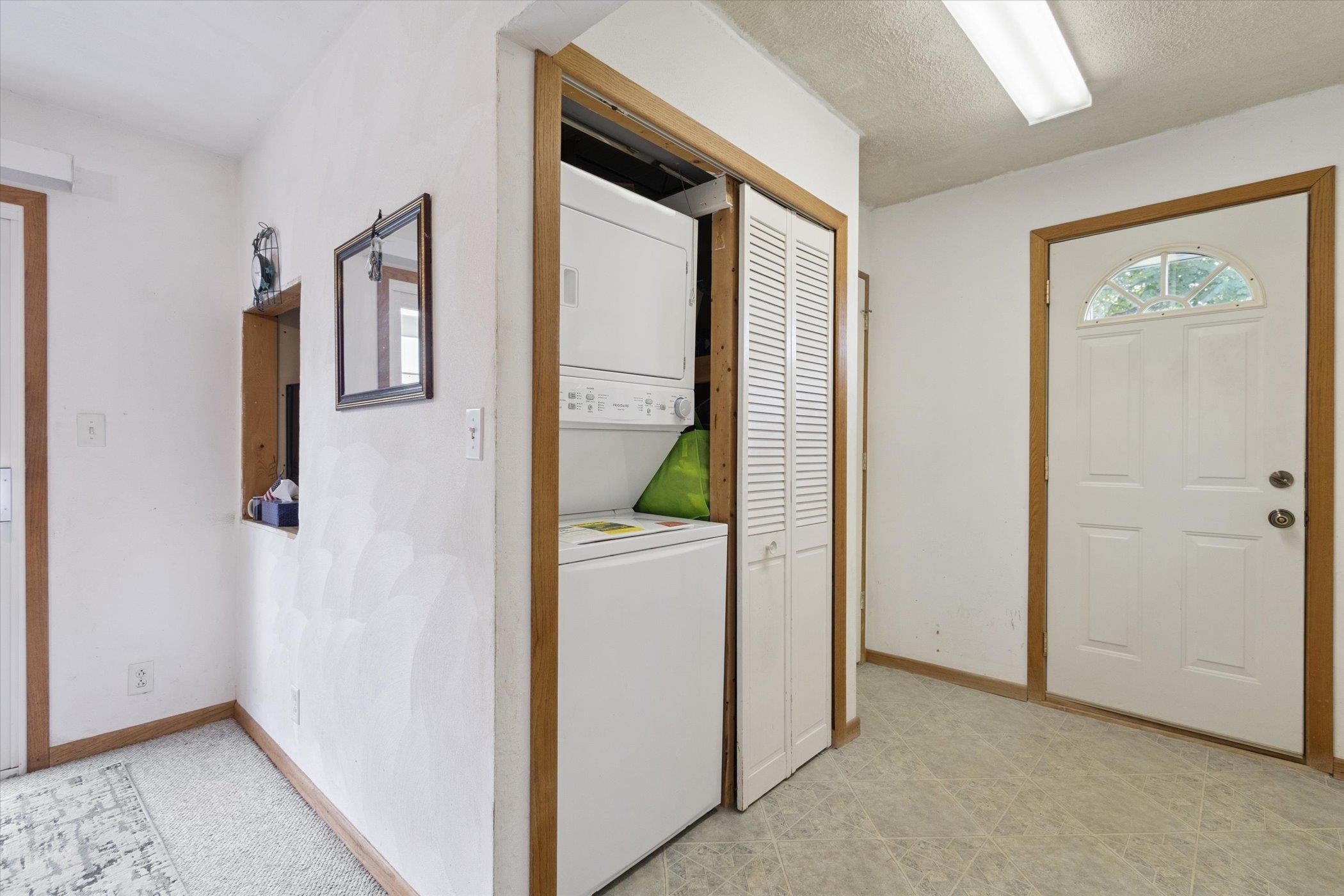 976 East Cedarville Road Freeport, IL 61032 - Photo 25 of 48 a view of an entryway with wooden floor