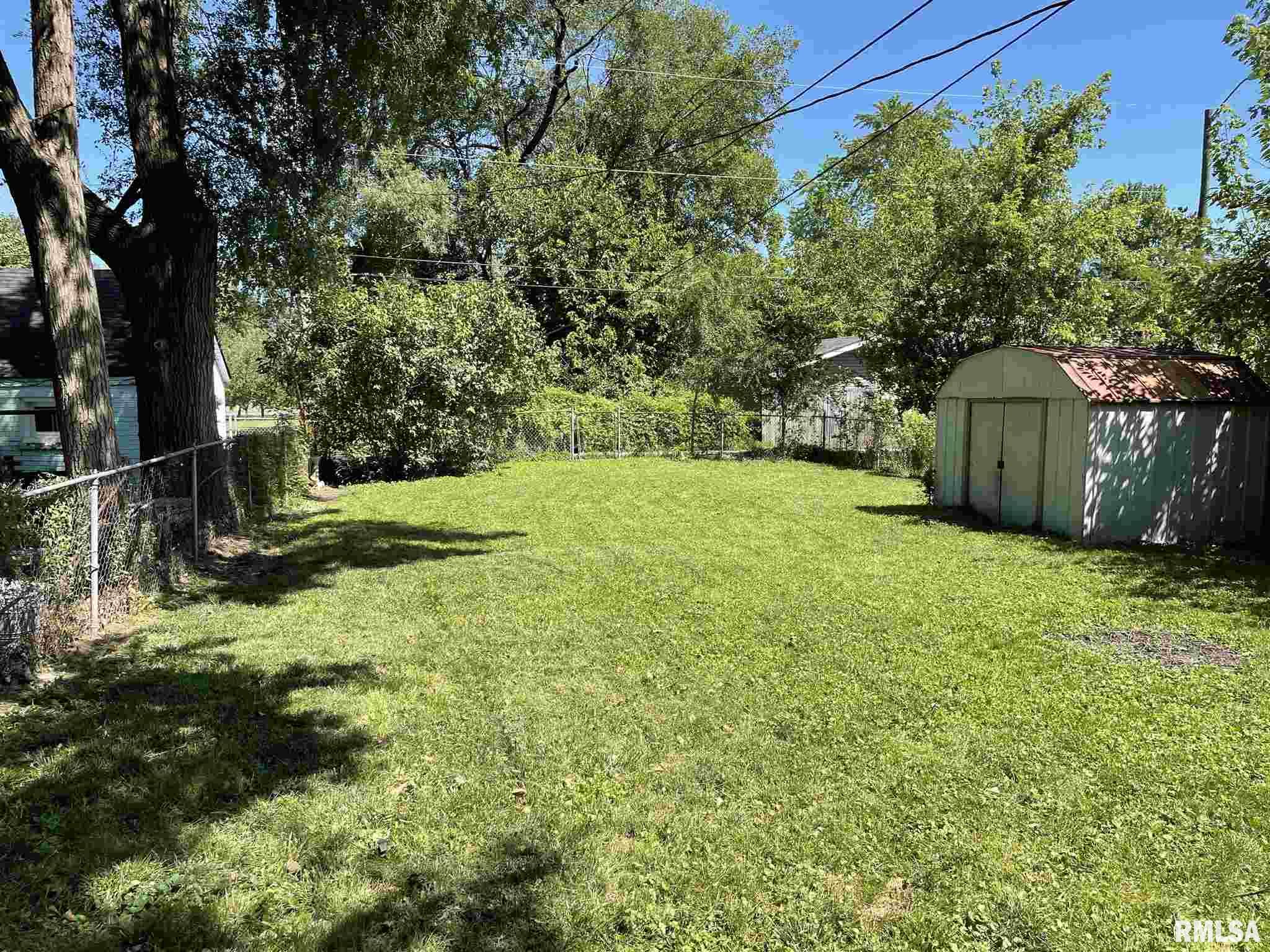 1913 East Keys Avenue Springfield, IL 62702 - Photo 30 of 30