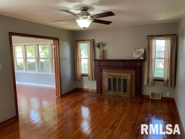 1913 East Keys Avenue Springfield, IL 62702 - Photo 9 of 30