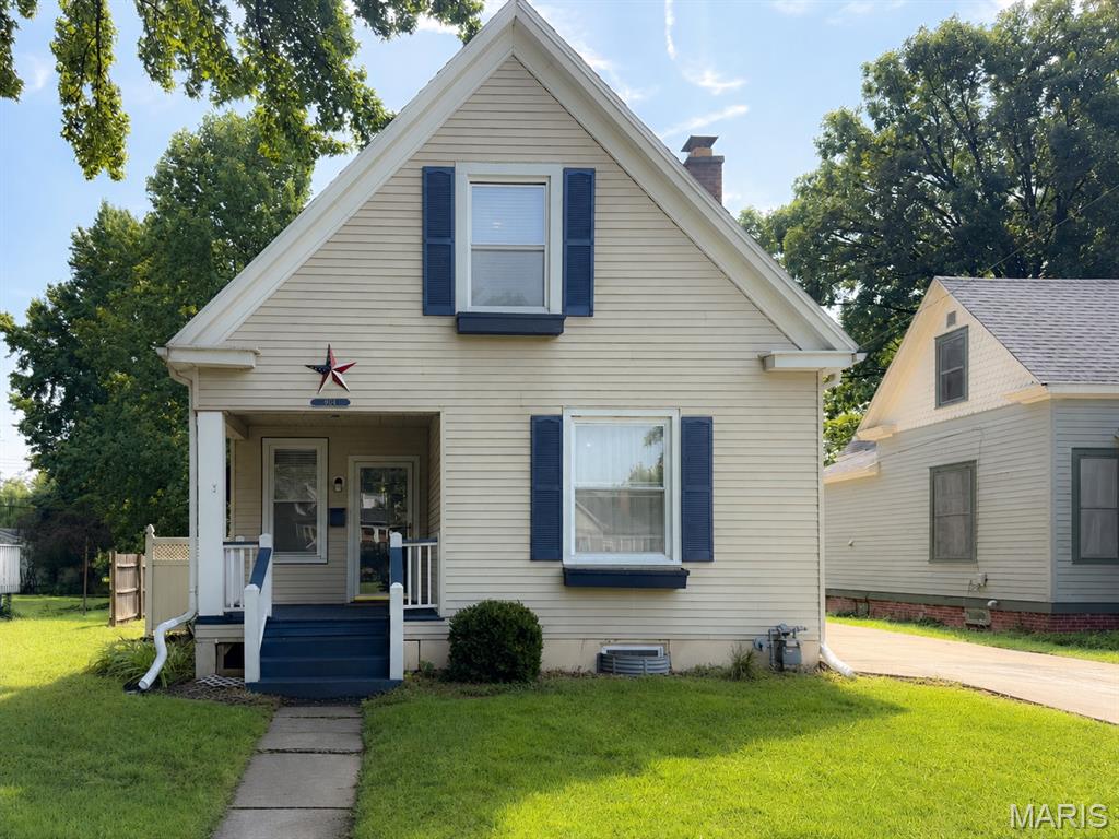 904 Troy Road Edwardsville, IL 62025 - Photo 1 of 33 Gallery Image 1