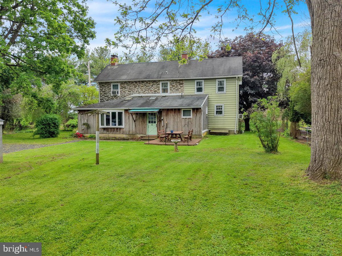 2315 Strasburg Road Coatesville, PA 19320 - Photo 5 of 33