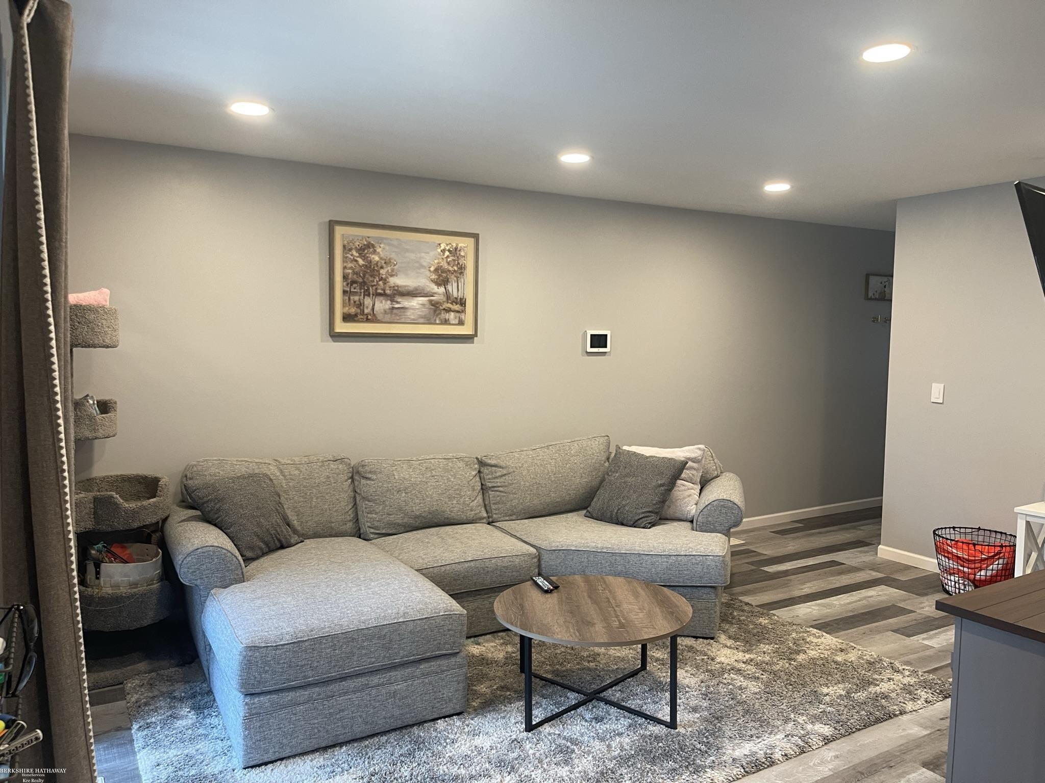 8401 18 18 Mile Road, Unit 1A Sterling Heights, MI 48313 - Photo 4 of 24