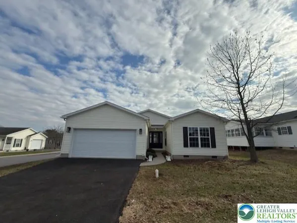 $314,900 | 636 San Simeon Place, Easton, PA 18040