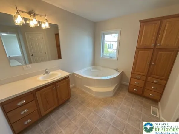 $314,900 | 636 San Simeon Place, Easton, PA 18040