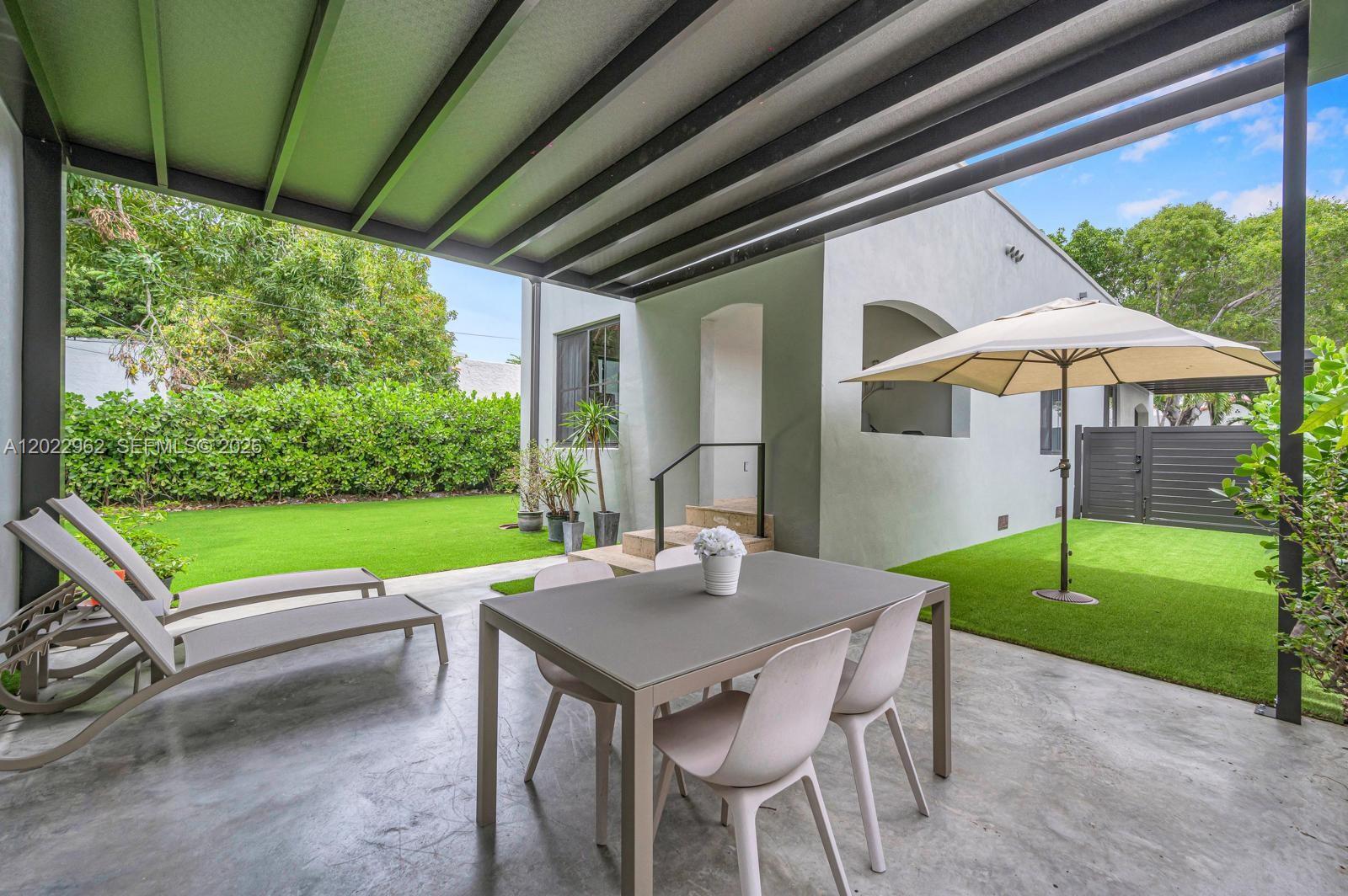 1852 Southwest 10th Street Miami, FL 33135 - Photo 6 of 41
