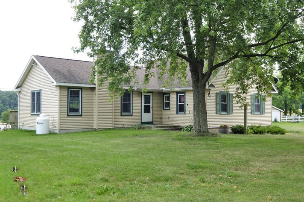 13815 Hallock Road Hickory Corners, MI 49060 - Photo 31 of 57 13815 Hallock-32