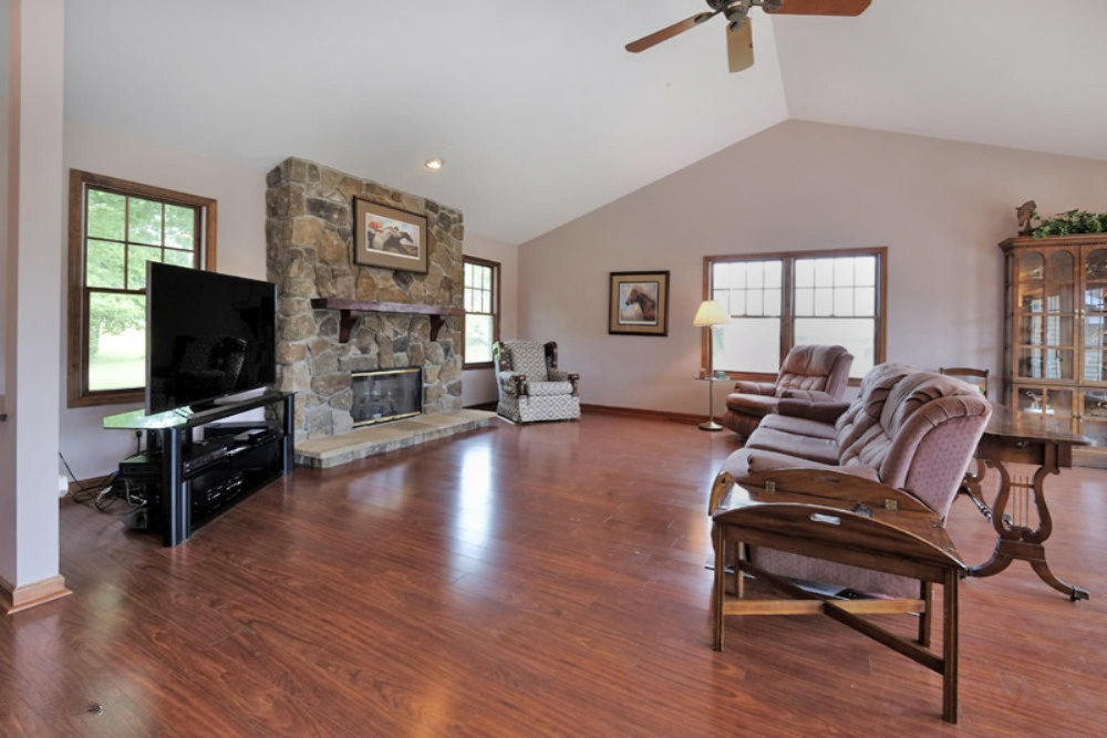 13815 Hallock Road Hickory Corners, MI 49060 - Photo 4 of 57 13815 Hallock-4
