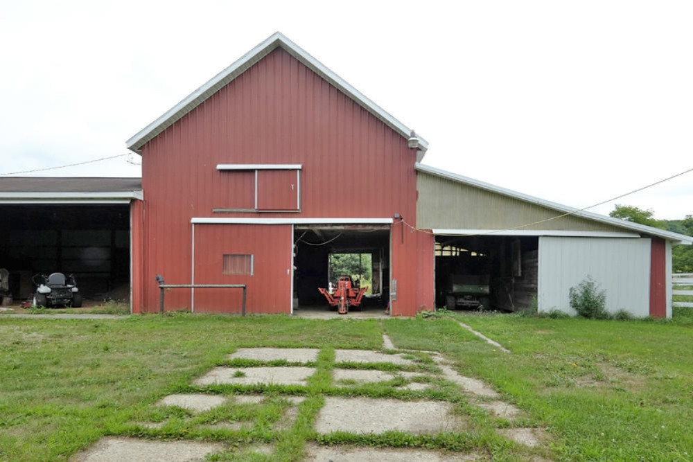 13815 Hallock Road Hickory Corners, MI 49060 - Photo 41 of 57 13815 Hallock-42