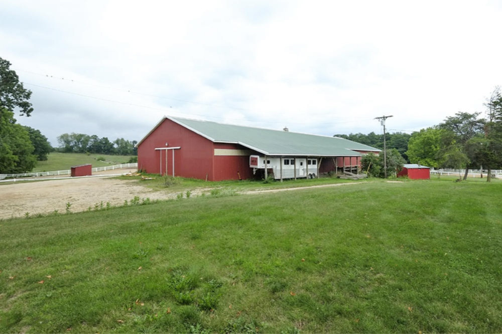 13815 Hallock Road Hickory Corners, MI 49060 - Photo 42 of 57 13815 Hallock-43
