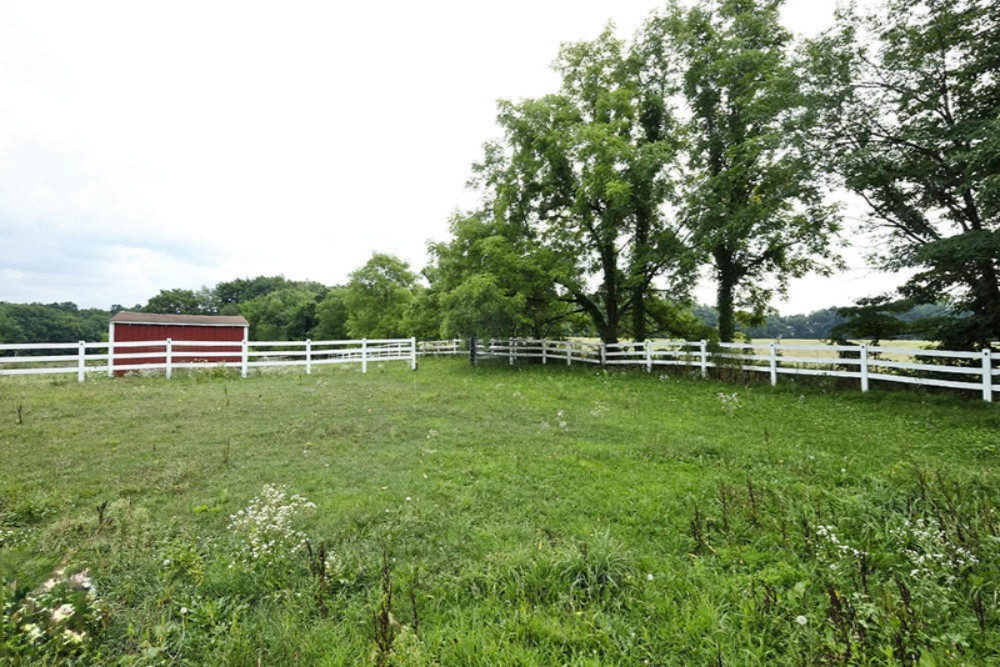 13815 Hallock Road Hickory Corners, MI 49060 - Photo 54 of 57 13815 Hallock-55