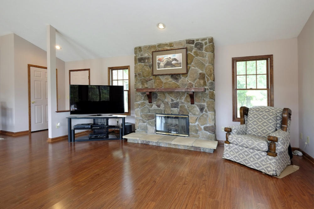 13815 Hallock Road Hickory Corners, MI 49060 - Photo 6 of 57 13815 Hallock-6