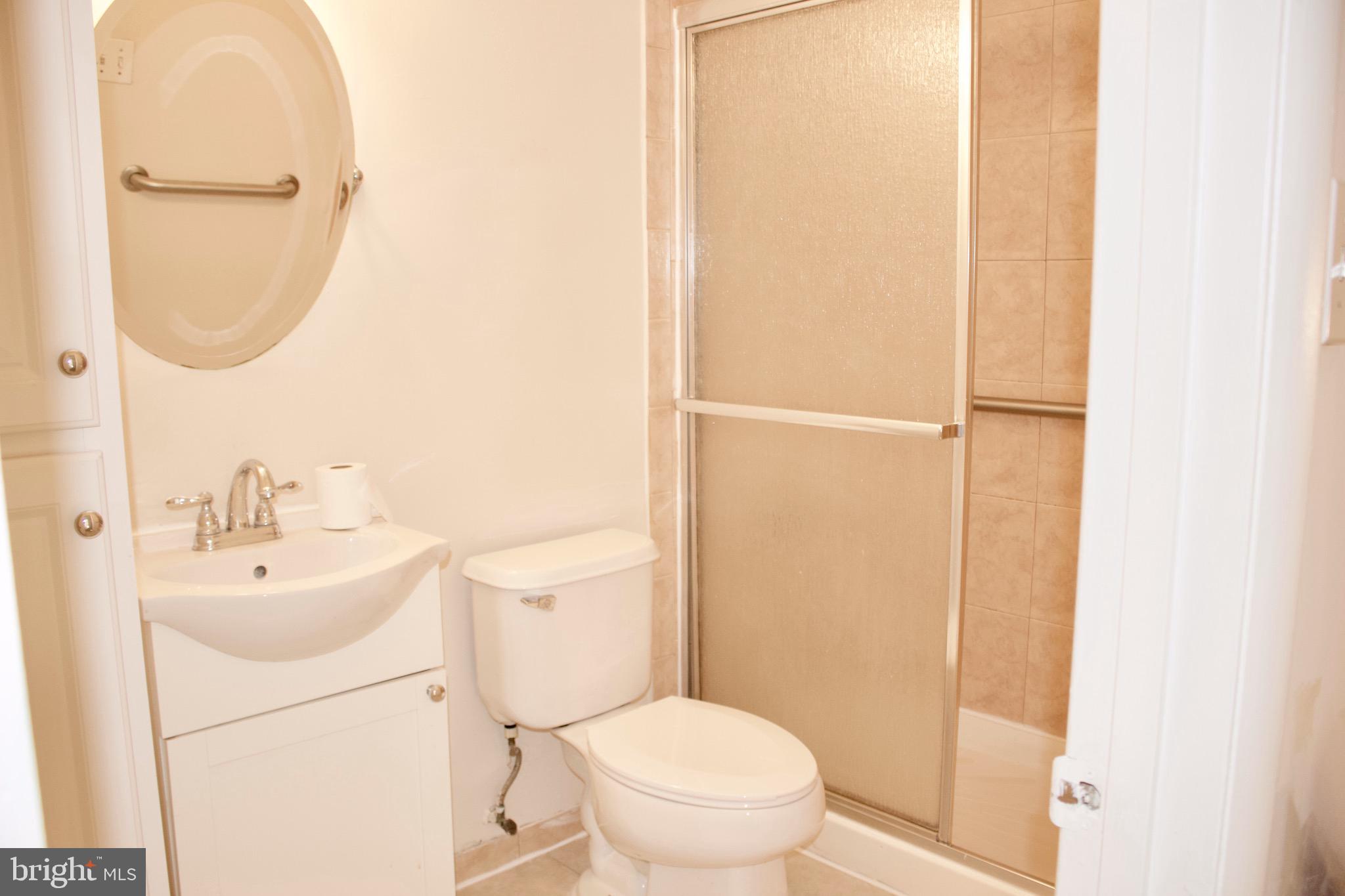 9731 Ashbourn Drive Burke, VA 22015 - Photo 16 of 26 Full bath in the second level