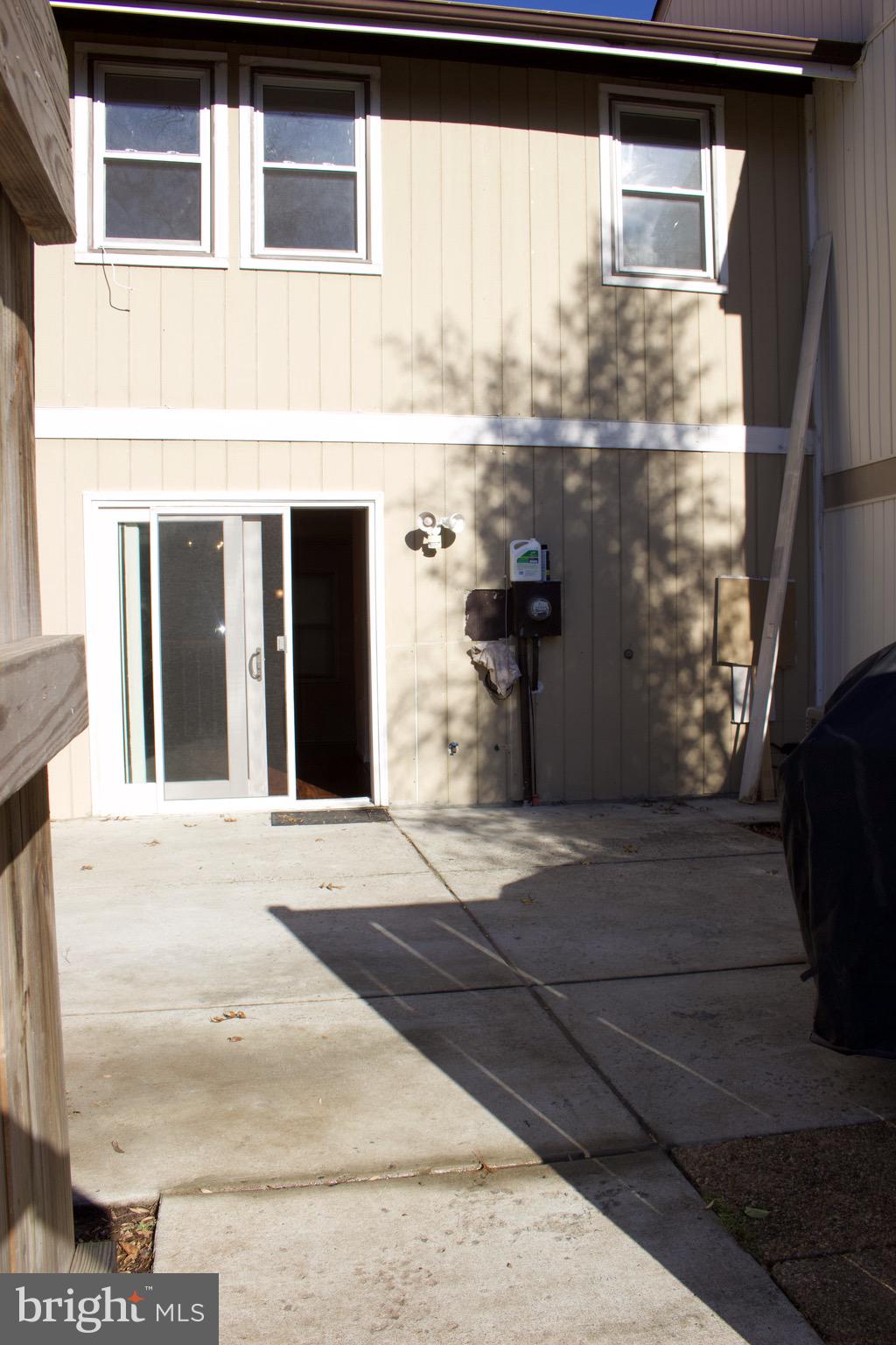 9731 Ashbourn Drive Burke, VA 22015 - Photo 22 of 26 Rear