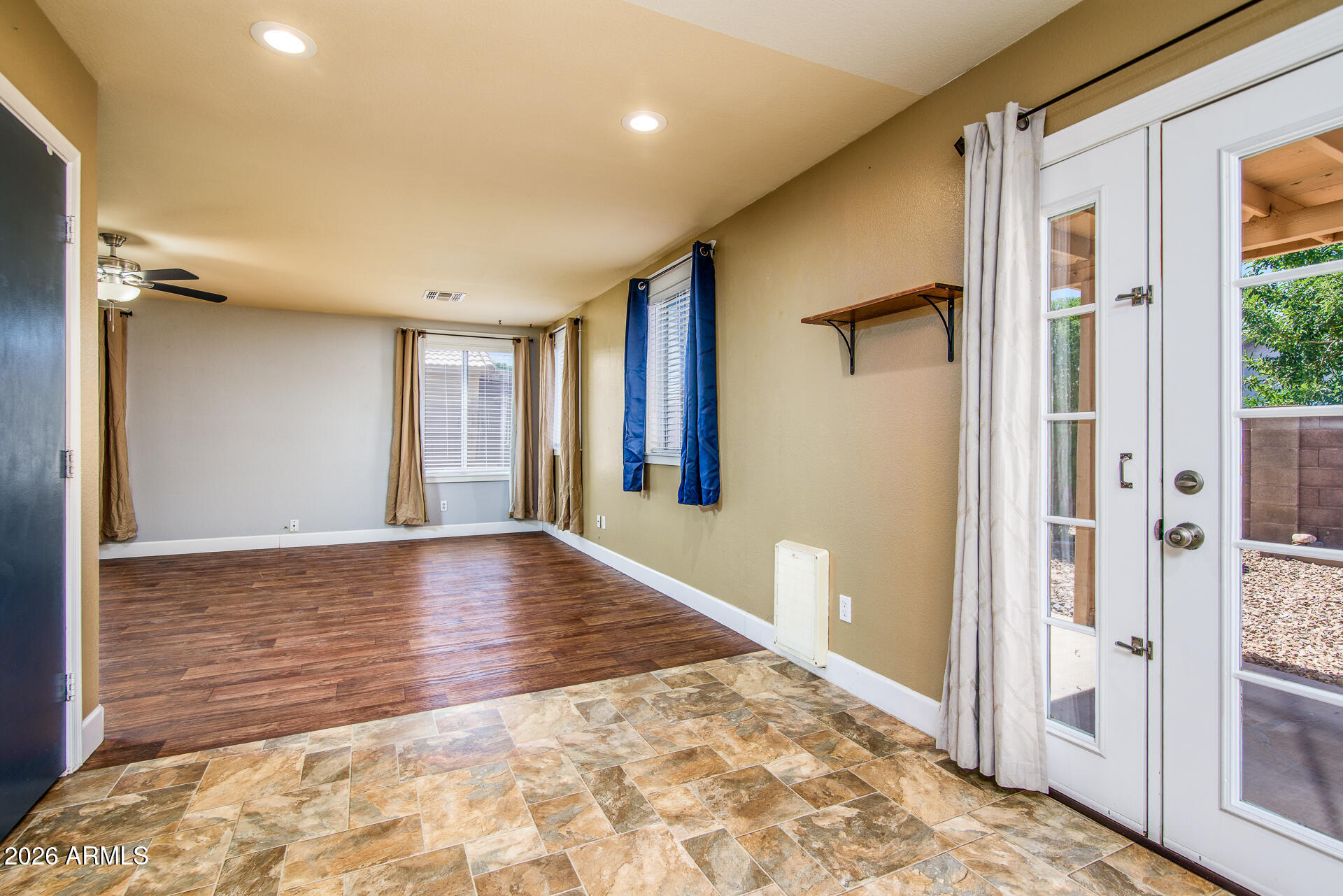 1843 West Renaissance Avenue Apache Junction, AZ 85120 - Photo 8 of 23