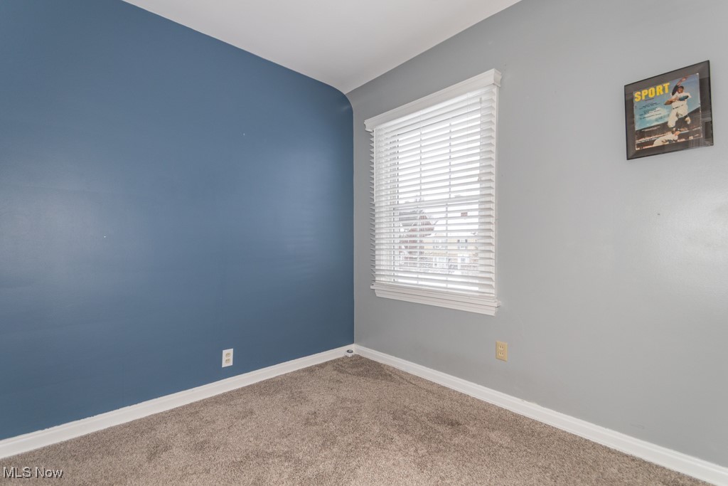 2243 Cranston Road Cleveland, OH 44118 - Photo 13 of 28 Gallery Image 13